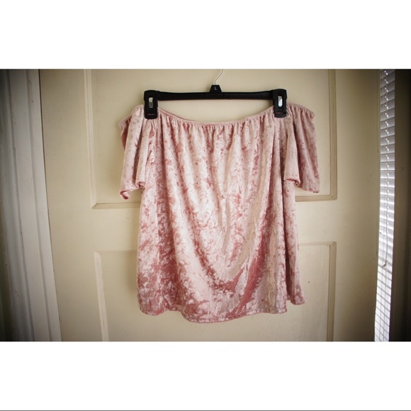 Forever 21 Pink Velvel off-the-shoulder Top - Picture 2 of 3